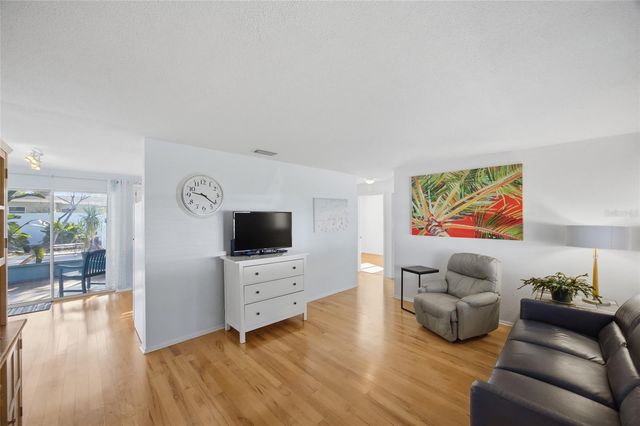 2217 LAUREN DRIVE, Largo, FL 33774