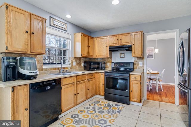 8302 CLIMBING FERN CT, Bowie, MD 20715