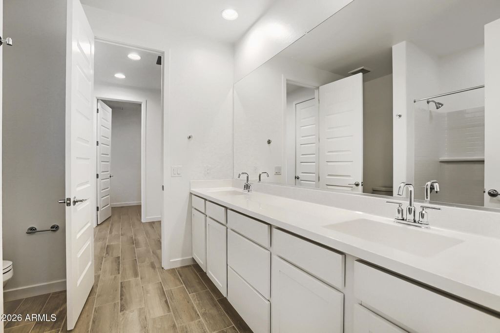 Image 11 of property listing at 15759 W WILLIAMS Street, Goodyear, AZ 85338