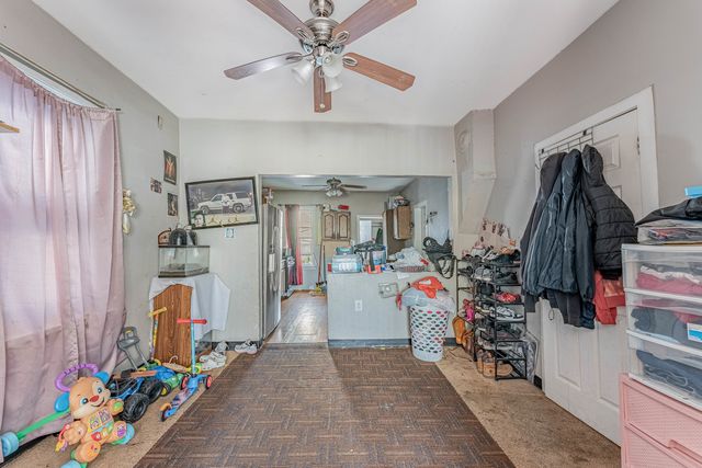 4950 S Marshfield Avenue, Chicago, IL 60609