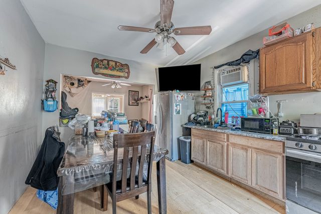 4950 S Marshfield Avenue, Chicago, IL 60609