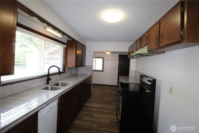 359 SW 9th, Chehalis, WA 98532
