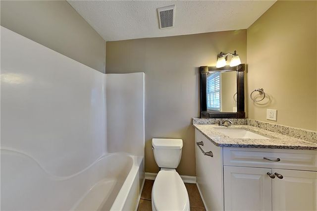 1606 Shadowbrook Drive, Acworth, GA 30102