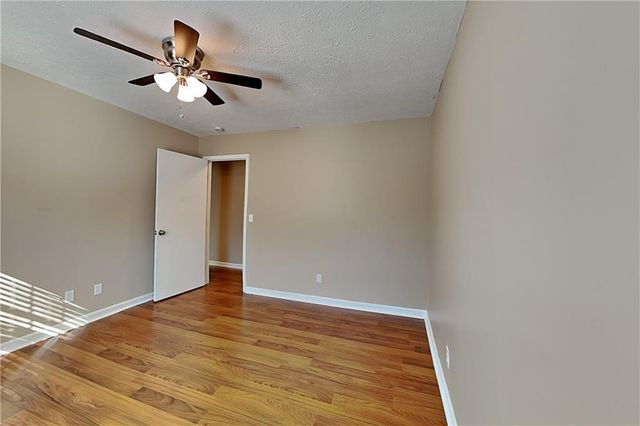 1606 Shadowbrook Drive, Acworth, GA 30102