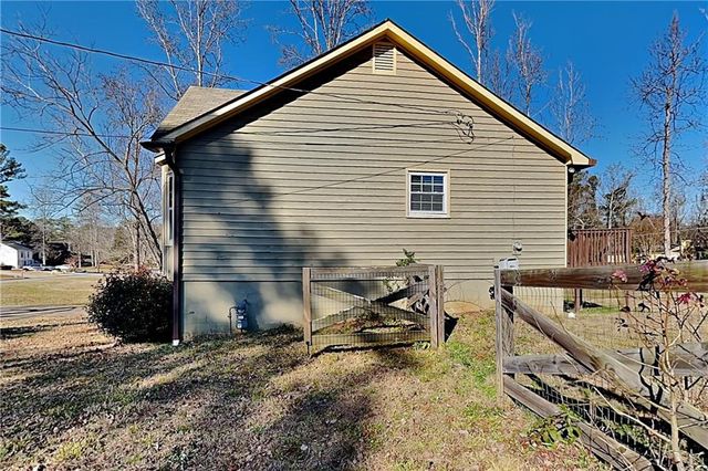 1606 Shadowbrook Drive, Acworth, GA 30102