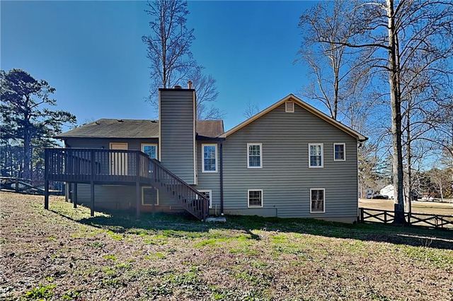 1606 Shadowbrook Drive, Acworth, GA 30102