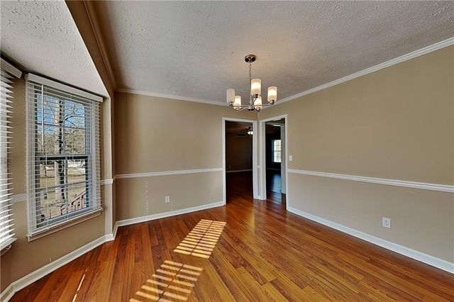 1606 Shadowbrook Drive, Acworth, GA 30102