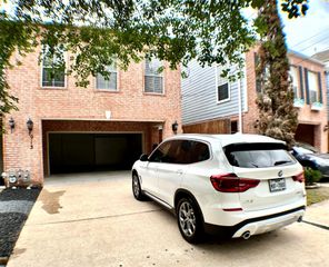 913 Birdsall Street, Houston, TX 77007