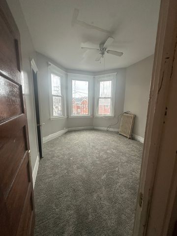 5822 W Washington Boulevard, Chicago, IL 60644