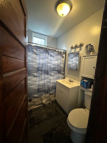 5822 W Washington Boulevard, Chicago, IL 60644