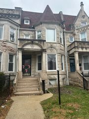 5822 W Washington Boulevard, Chicago, IL 60644
