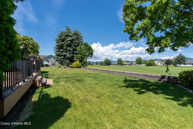 315 E TITANIUM CT, Post Falls, ID 83854