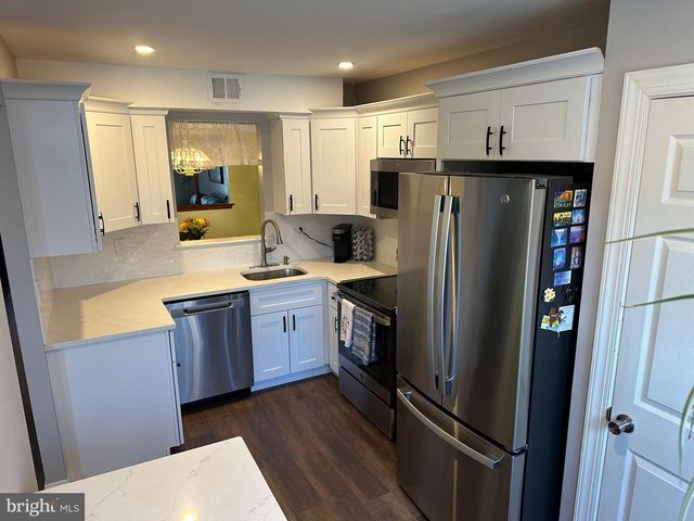 1259 LISA DR, Warrington, PA 18976