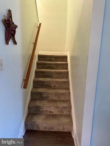 1259 LISA DR, Warrington, PA 18976