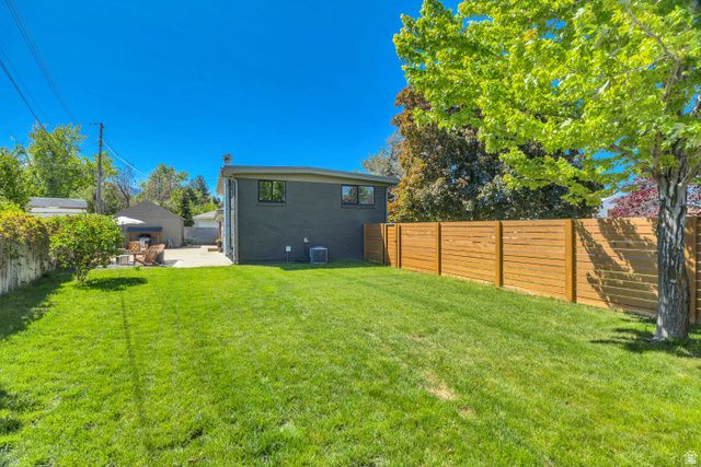 7067 S 2155 E, Cottonwood Heights, UT 84121