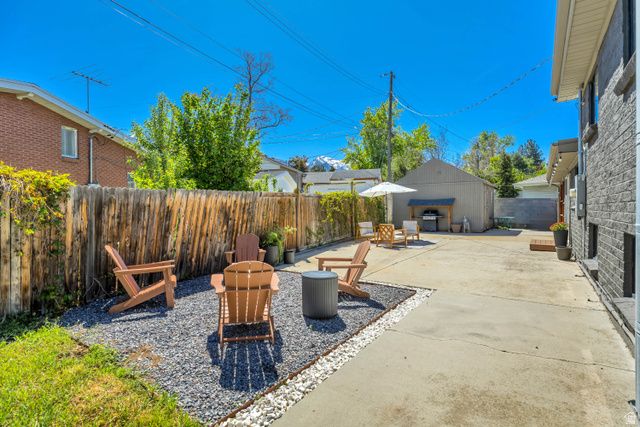 7067 S 2155 E, Cottonwood Heights, UT 84121