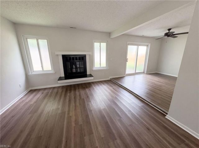 911 Prior CT, Virginia Beach, VA 23462