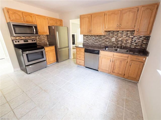 911 Prior CT, Virginia Beach, VA 23462