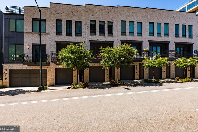 685 Vidalia Lane NW, Atlanta, GA 30318