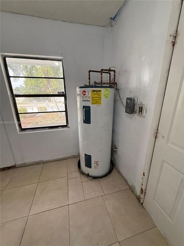 20001 NW 43rd Pl, Miami Gardens, FL 33055