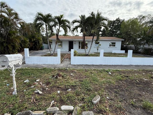 20001 NW 43rd Pl, Miami Gardens, FL 33055