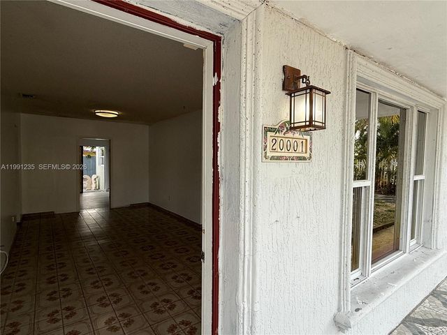 20001 NW 43rd Pl, Miami Gardens, FL 33055