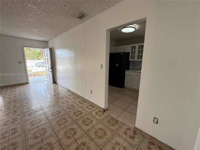 20001 NW 43rd Pl, Miami Gardens, FL 33055