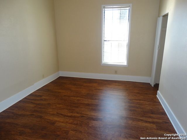 262 Ray Ave, San Antonio, TX 78204