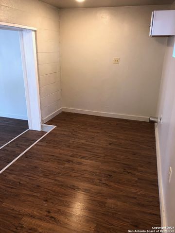 262 Ray Ave, San Antonio, TX 78204