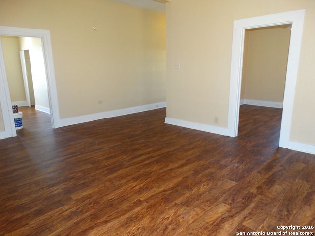 262 Ray Ave, San Antonio, TX 78204