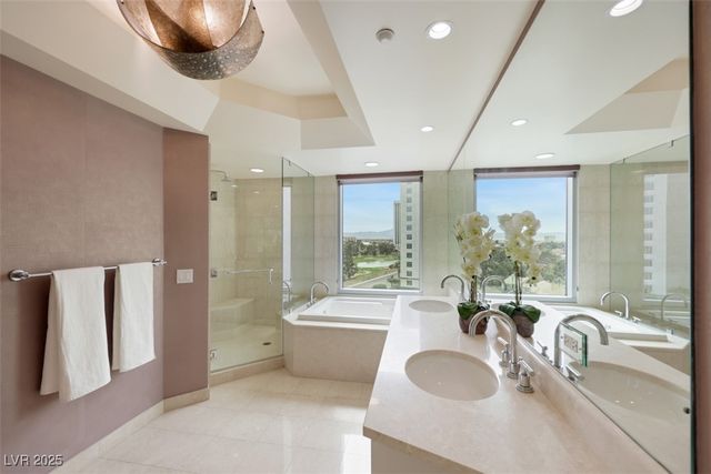 322 Karen Avenue 708, Las Vegas, NV 89109