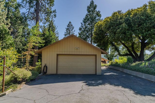 27279 Inspiration Dr, Pioneer, CA 95666