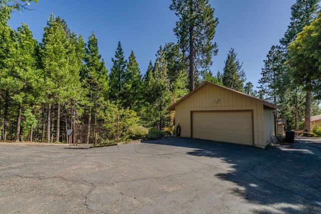 27279 Inspiration Dr, Pioneer, CA 95666