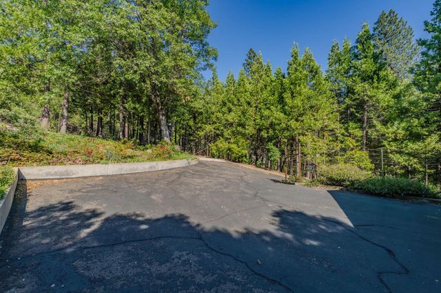 27279 Inspiration Dr, Pioneer, CA 95666