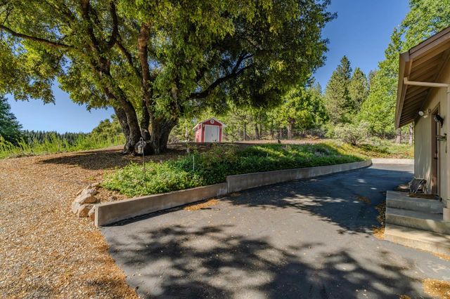 27279 Inspiration Dr, Pioneer, CA 95666