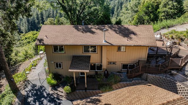 27279 Inspiration Dr, Pioneer, CA 95666