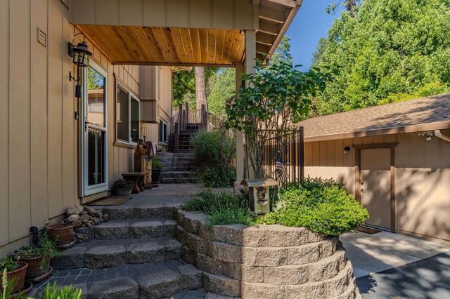 27279 Inspiration Dr, Pioneer, CA 95666