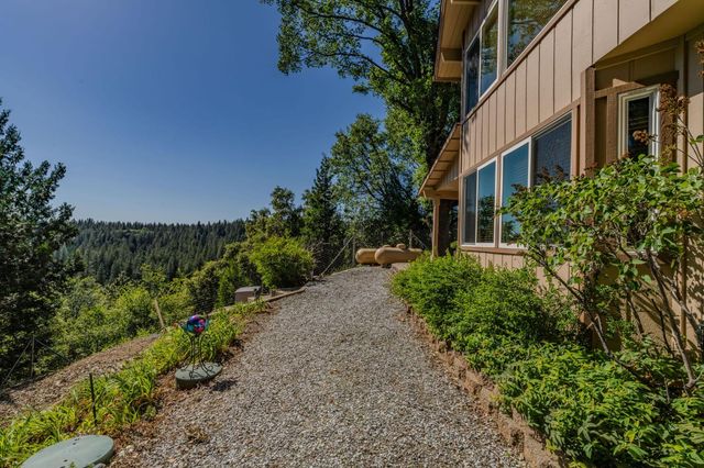 27279 Inspiration Dr, Pioneer, CA 95666