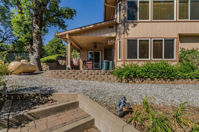 27279 Inspiration Dr, Pioneer, CA 95666