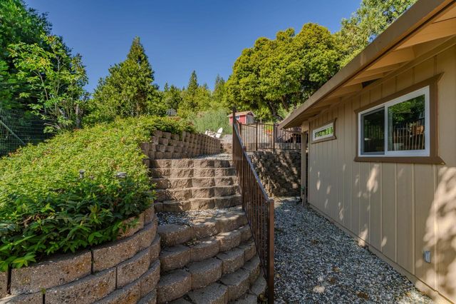 27279 Inspiration Dr, Pioneer, CA 95666