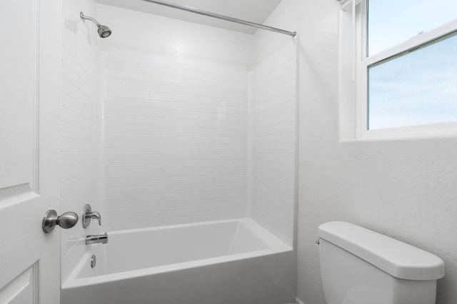 6389 E Moscato Drive, Fresno, CA 93727