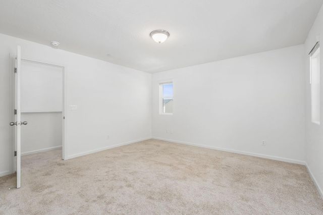 6389 E Moscato Drive, Fresno, CA 93727