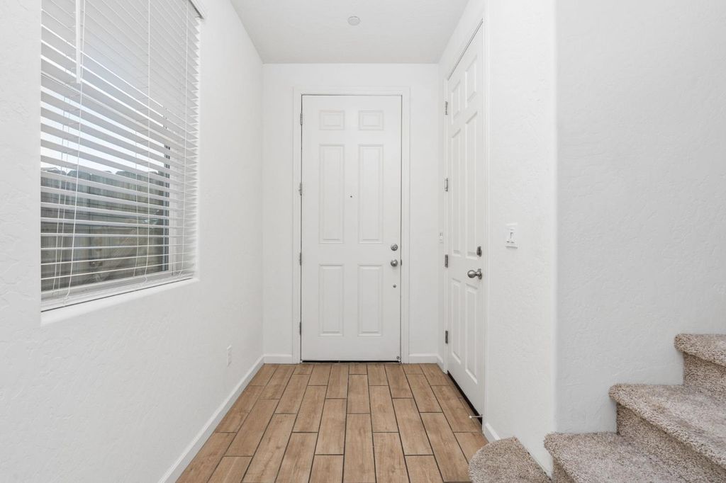 Image 4 of property listing at 6389 E Moscato Drive, Fresno, CA 93727