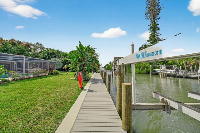 547 E Causeway Boulevard, Vero Beach, FL 32963