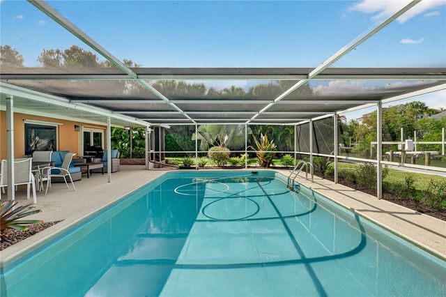 547 E Causeway Boulevard, Vero Beach, FL 32963