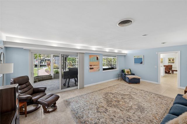 547 E Causeway Boulevard, Vero Beach, FL 32963