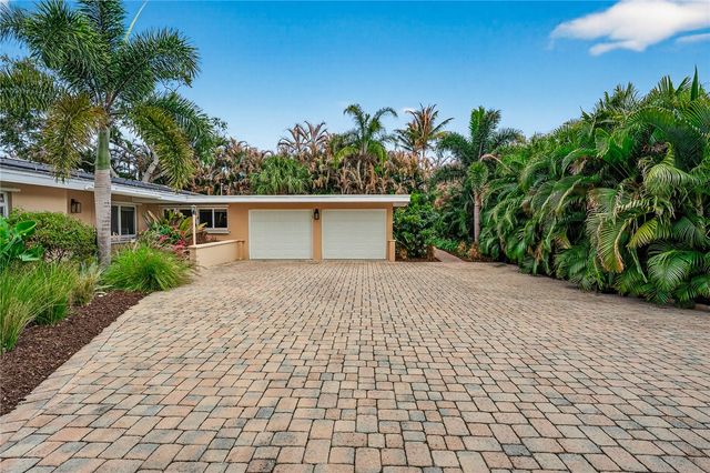 547 E Causeway Boulevard, Vero Beach, FL 32963