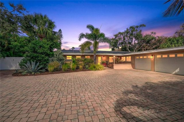 547 E Causeway Boulevard, Vero Beach, FL 32963