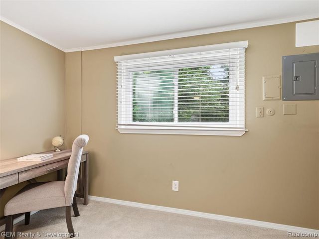 910 Virginia Street, Plymouth, MI 48170