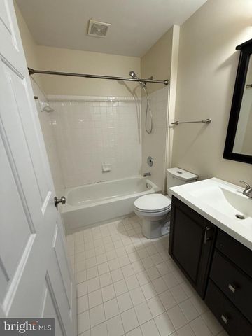 6321 CIDER BARREL CIR, Centreville, VA 20121